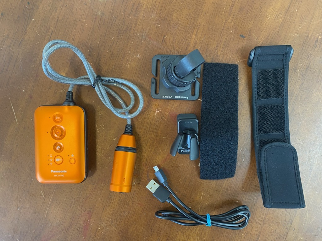 (中古品)パナソニック ウェアラブルカメラ オレンジ HX-A100の画像1