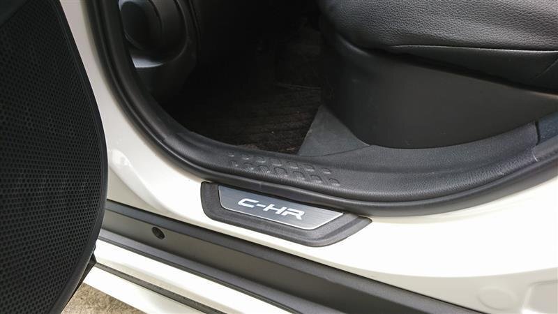 トヨタ C-HR ドア スカッフプレート ステップガード 4PCSセットの画像3