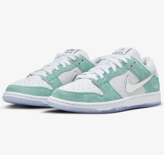 新品 送料込 NIKE SB×APRIL SKATEBOARDS DUNK LOW PRO QS US10 新品 送料込 NIKE SB×APRIL SKATEBOARDS DUNK LOW PRO QS US10
