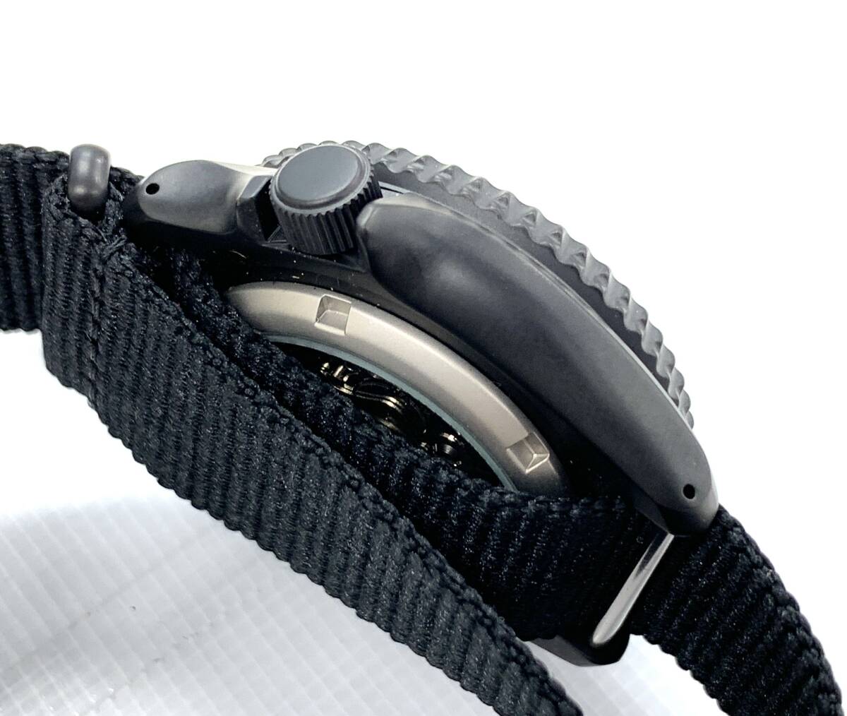 T04/159 SEIKO セイコー AUTOMATIC 10 BAR 時計 自動巻き アナログ腕時計 4R36-07G0 デイデイト 裏スケルトン ブラックの画像4
