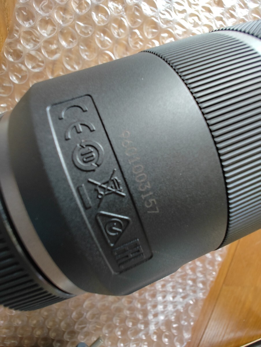 Canon キヤノン RF 85mm F2 macro is STM_画像7