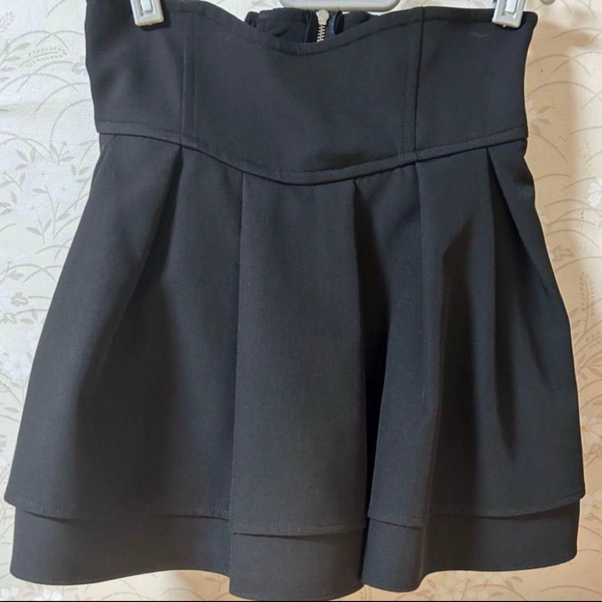 ミシェルマカロン 殿堂入り 美脚になれるスカート ブラック M ミシェルマカロン 殿堂入り 美脚になれるスカート ブラック M