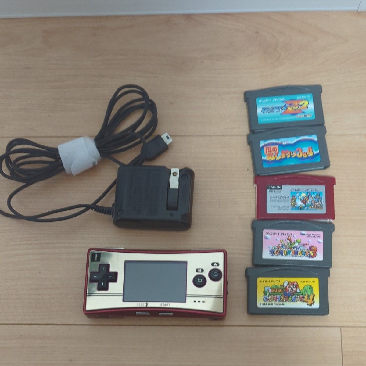 ファミコンカラー ゲームボーイミクロ 任天堂 ニンテンドー Nintendo GAME BOY micro ファミコンバージョン
