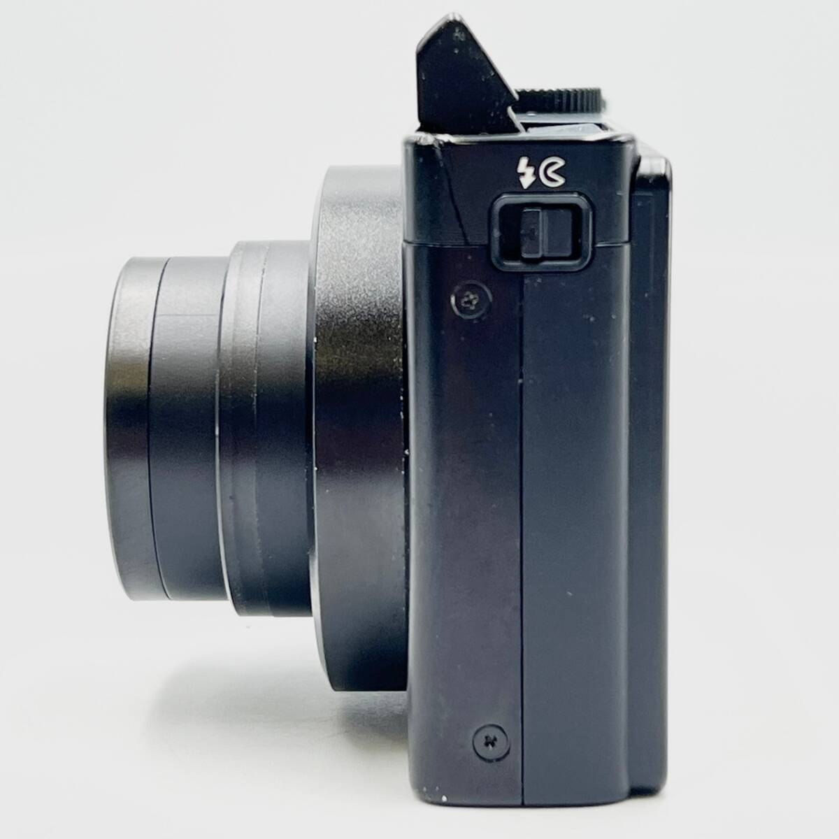 BCg249R 60 Nikon COOLPIX P300 クールピクス デジタルカメラ 4.3-17.9mm 1:1.8-4.9 SDカード2GB 充電器付 顔認識/AF自動追尾/手ブレ補正の画像4