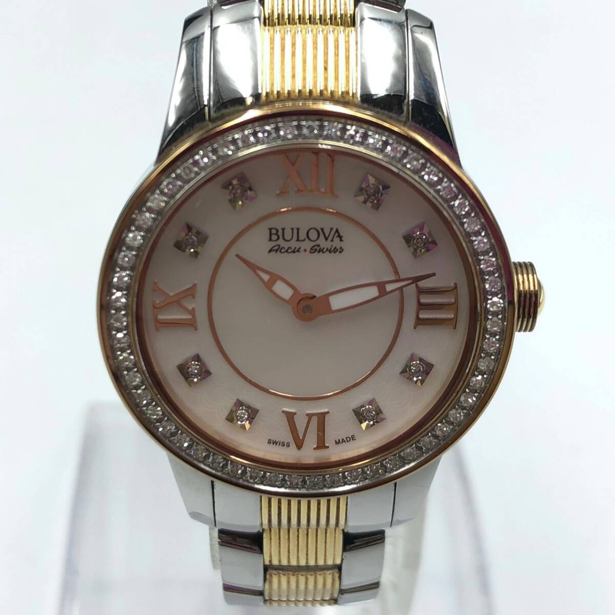 BCm173I 60 箱付き BULOVA 65R152 ブローバ シェル文字盤 腕時計 ゴールドカラー サファイアクリスタル ダイヤモンド ダイヤベゼル_画像2