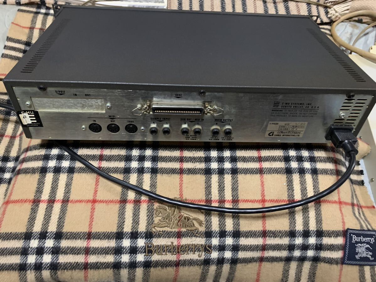 E-MU ESI-32i- Mu Vintage сэмплер рабочий товар 