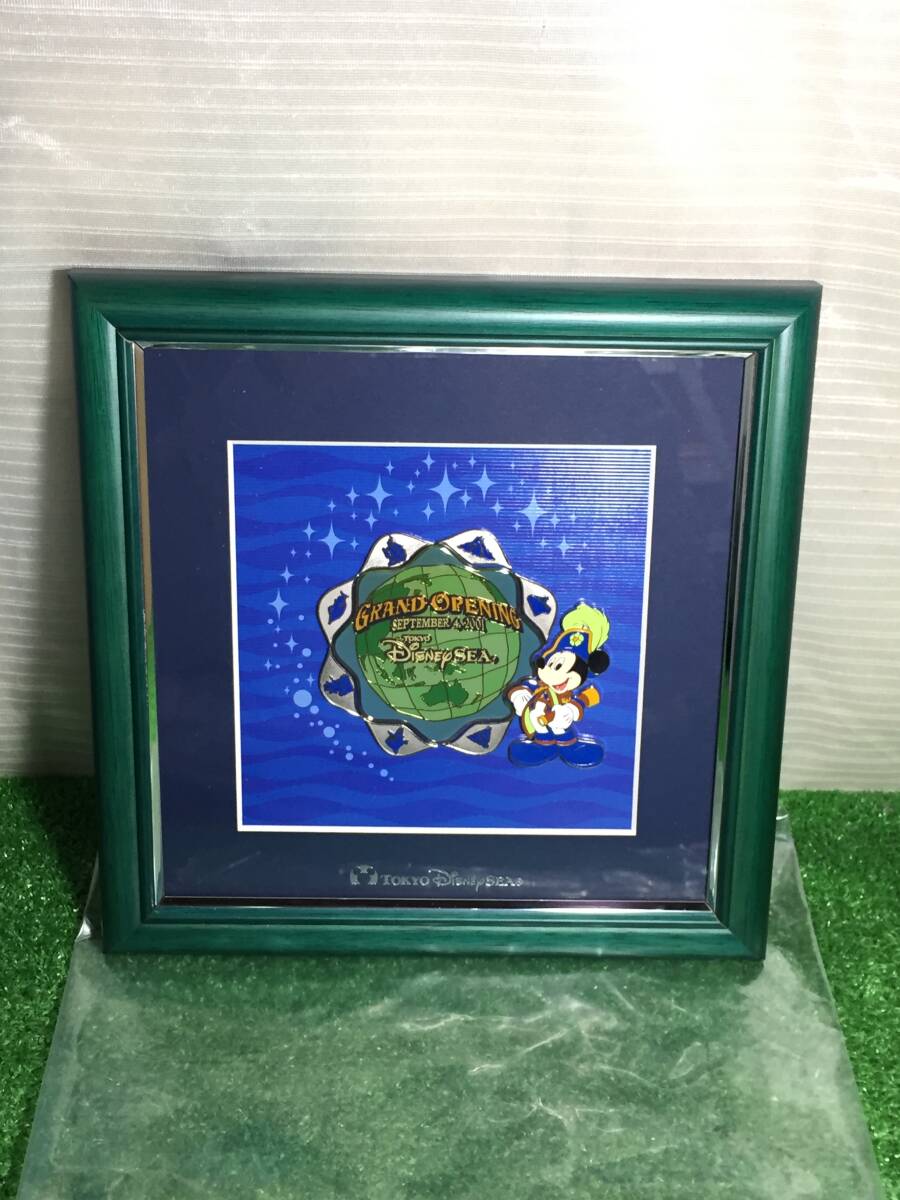 ◎ 東京ディズニーシー TOKYO Disney SEA グランドオープン記念品 フレームピンバッチ 24×24cm コレクション 14-H_画像2