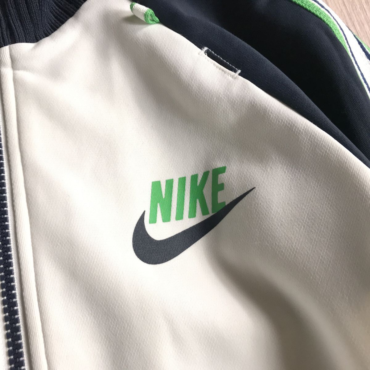 100円スタート♪ NIKE ナイキ ジャンパー　ブルゾンジャケット　スポーツ　ランニング等　