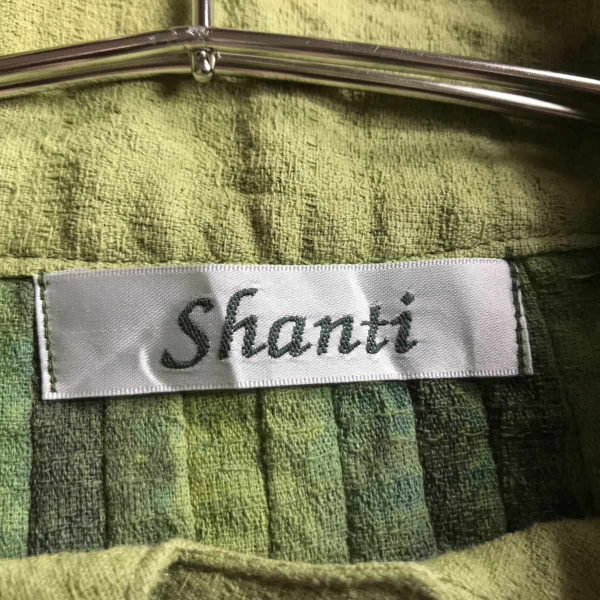 100円スタート○ shanti おしゃれデザイン ピンタック ブラウス 横幅ゆったり 体型カバーの画像5