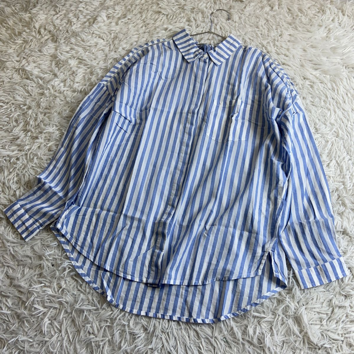 100 jpy start * ZARA Zara blue stripe width easy body type cover blouse somewhat .. feeling 