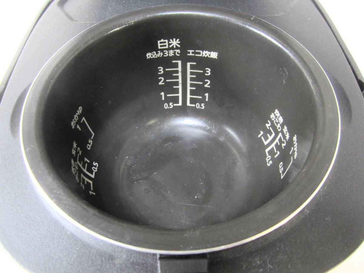 Panasonic パナソニック 真空IHジャー 炊飯器 SR-KT060 家庭用 3.5合炊き 炊飯容量0.63L 2022年製 動作OK (5272)の画像4