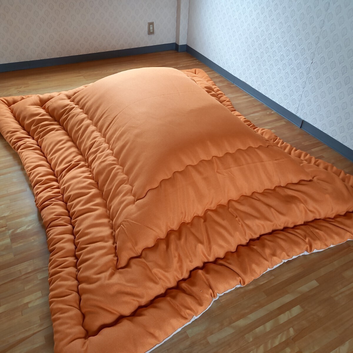  thickness .. super water repelling processing super-large size rectangle kotatsu futon clean safety made in Japan kotatsu kotatsu orange ( feather futon quilt futon mattress pillow ) etc. exhibiting..