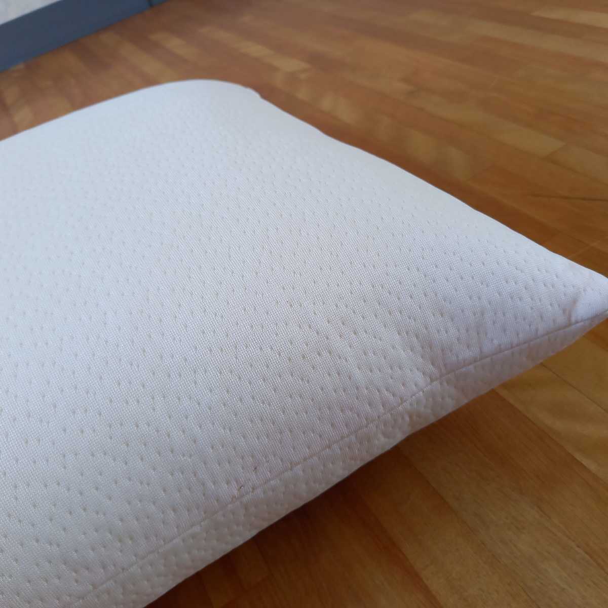 高密度 低反発ニット素材枕 約43×63cm SDGS サステブ 清潔 安心 日本製 (羽毛布団 掛布団 敷き布団 こたつ布団)出品中です。_画像3