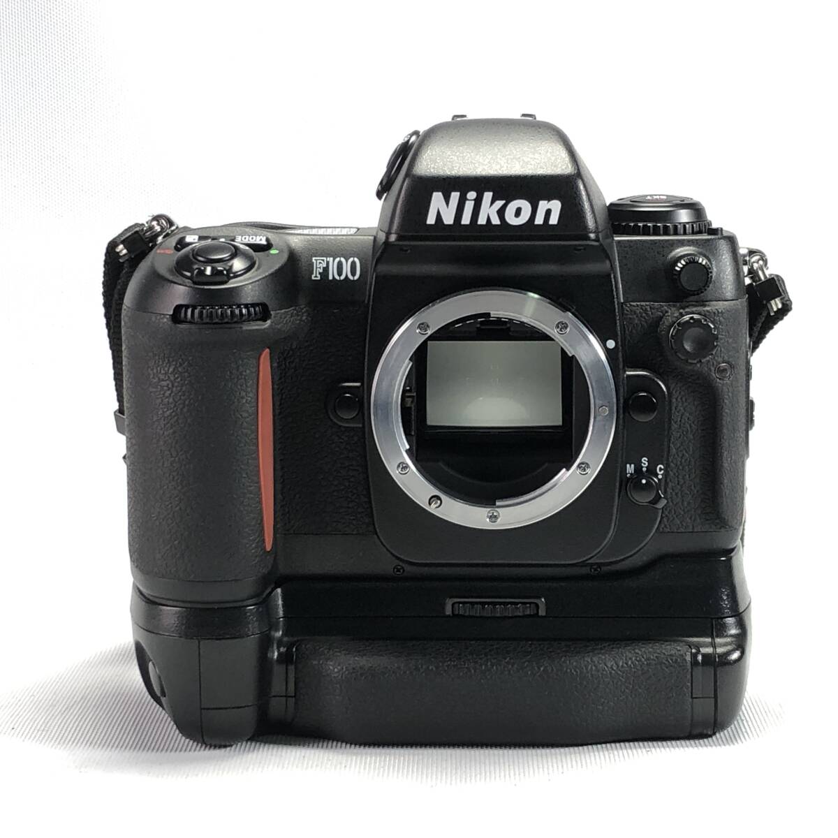 Nikon F100 + MB-15 ニコン フィルム 一眼レフ カメラ 良品 24D ヱOA4bの画像2