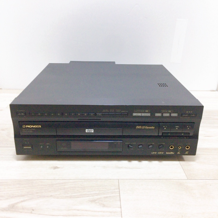 中古品 DVD/LDカラオケプレーヤー DVL-K88 Pioneer パイオニア レーザーディスク カラオケ対応 映像機器 通電OK の画像2