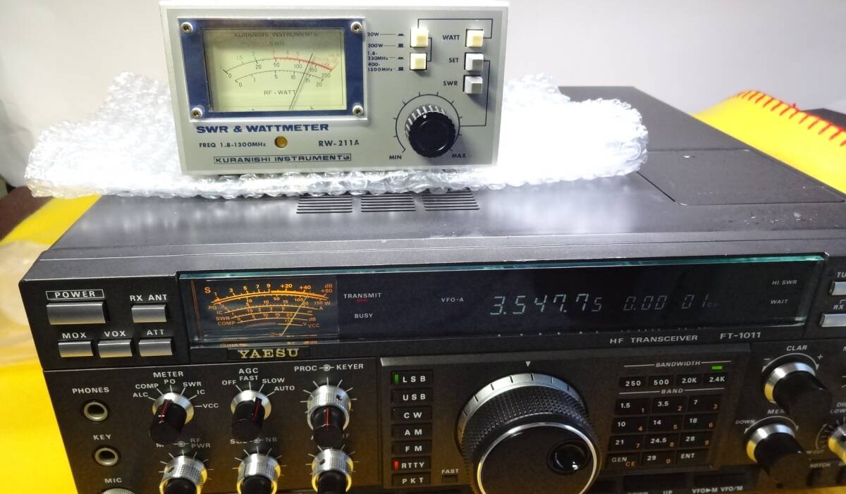 YAESU FT-1011 HFトランシーバー中古品ですの画像2