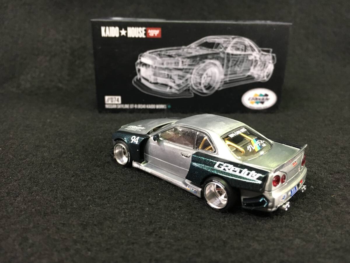 ■チェイスカー■KAIDO HOUSE x TSM ミニGT 1/64 日産 スカイライン GT-R R34 Kaido Works GReddy V1 (右ハンドル) _画像2