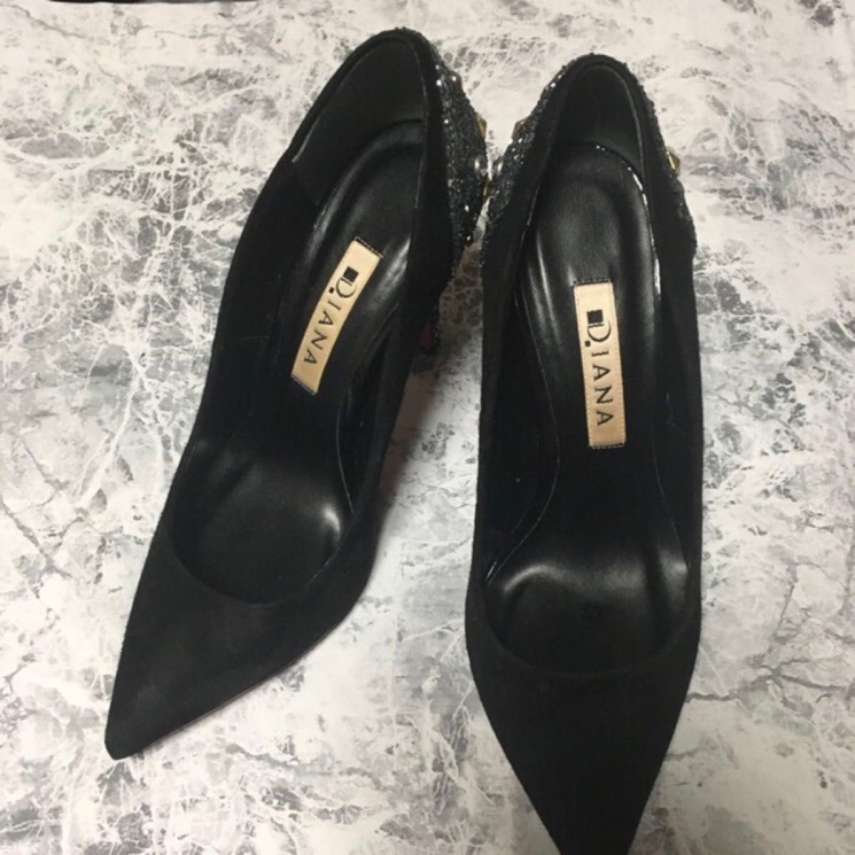 DIANA パンプス スエード ダイアナ ピンヒール ポインテッドトゥ DIANA パンプス スエード ダイアナ ピンヒール ポインテッドトゥ