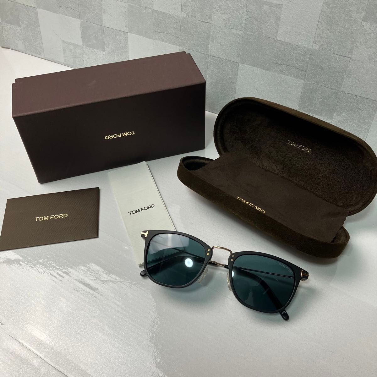 希少 TOM FORD トムフォード サングラス 朝倉未来 着用モデル 希少 TOM FORD トムフォード サングラス 朝倉未来 着用モデル