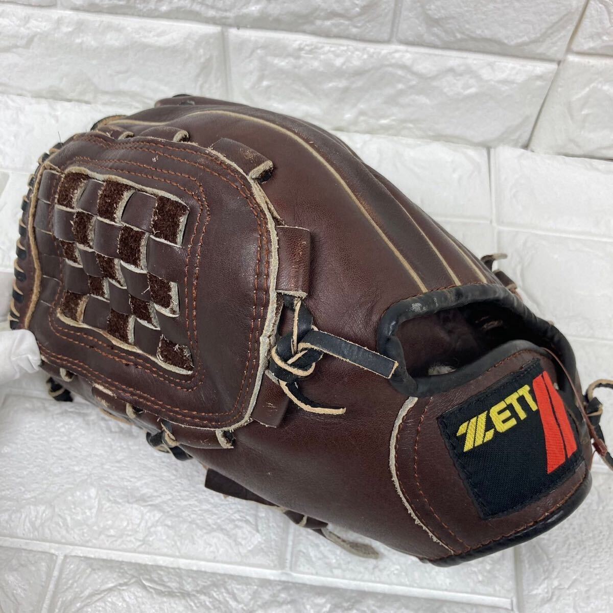 ZETT 野球グローブ　プロフェッショナルモデル　内野手　軟式　左利き用　ゼット　希少　ベースボール　_画像1