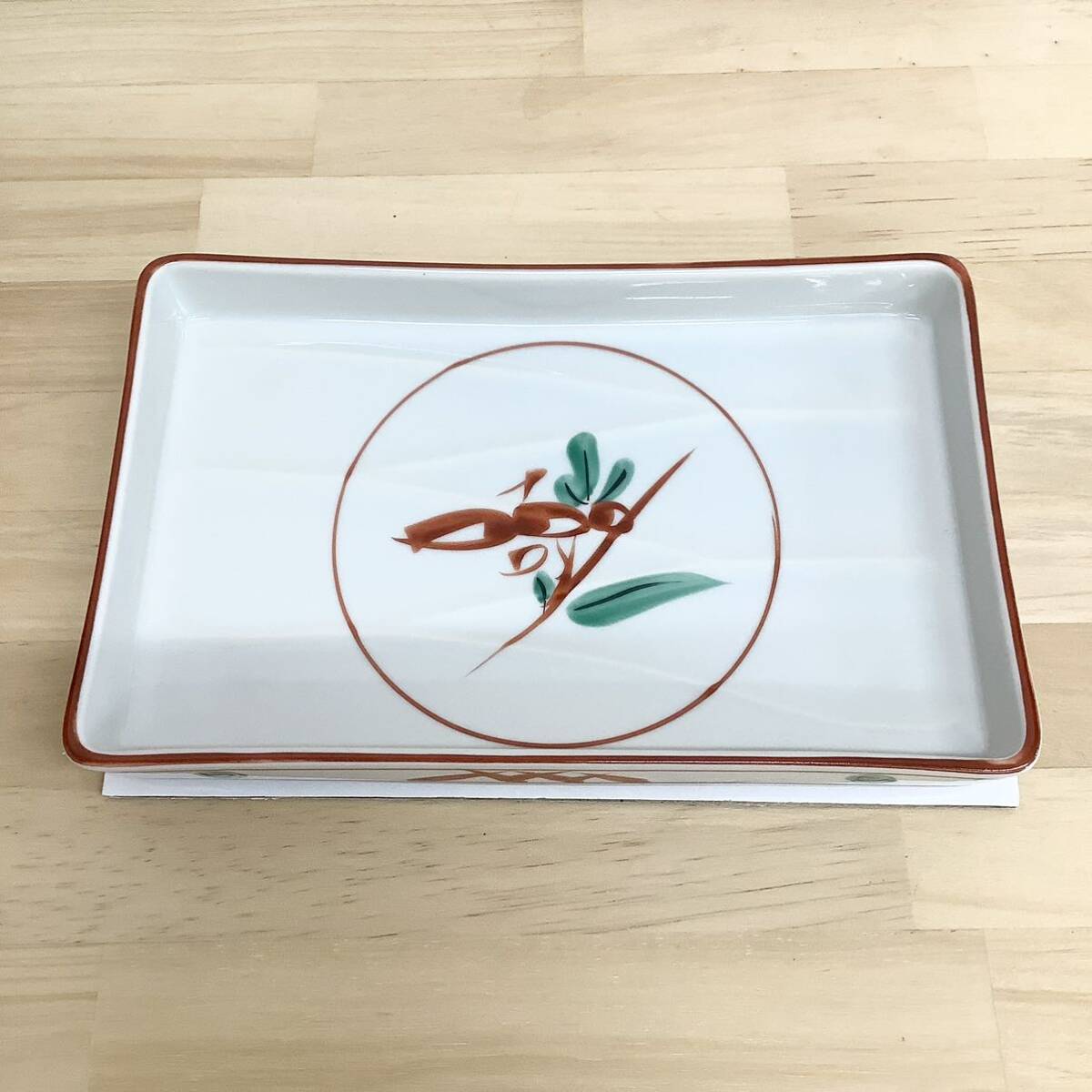 【未使用】たち吉 赤絵 角焼物皿 5客セット 焼物皿 角皿 和食器 管理番号 D0597の画像2