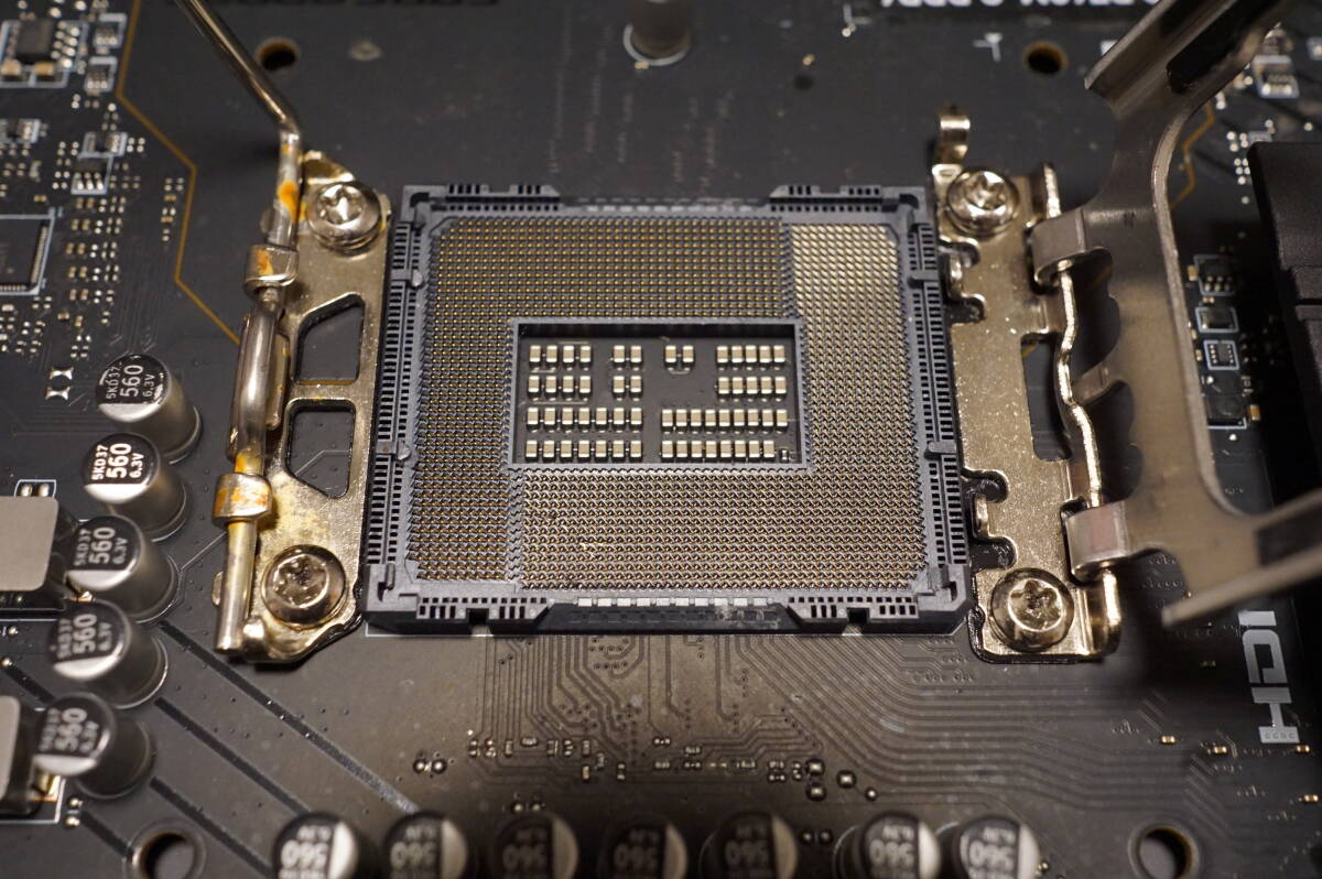 【動作確認済】MSI PRO B760M-G DDR4 LGA1700 マイクロATX マザーボード【ジャンク扱い】の画像4