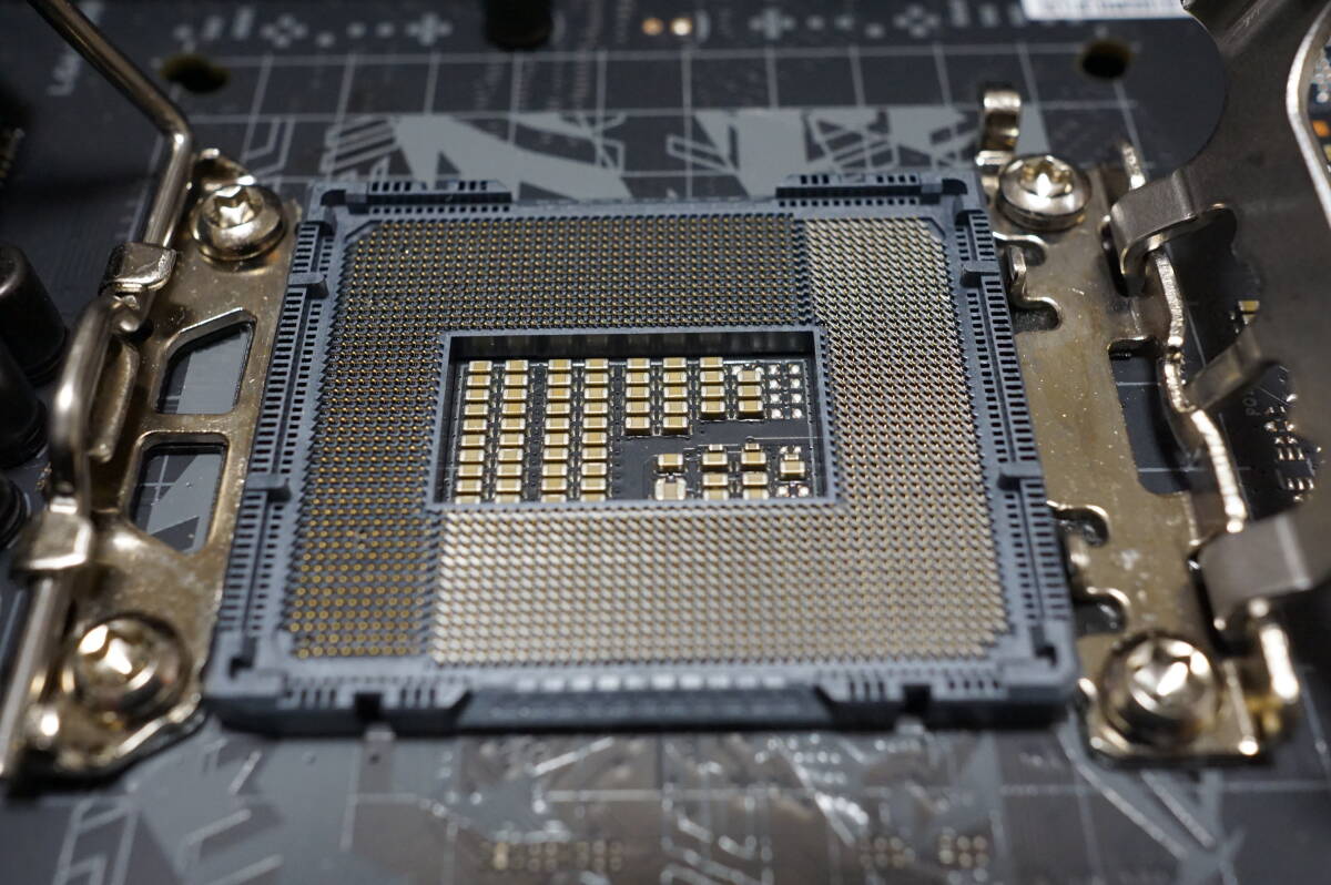 【動作確認済】ASUS ROG STRIX B660-G GAMING WIFI LGA1700 マイクロATX マザーボード IOパネル一体型 DDR5の画像4
