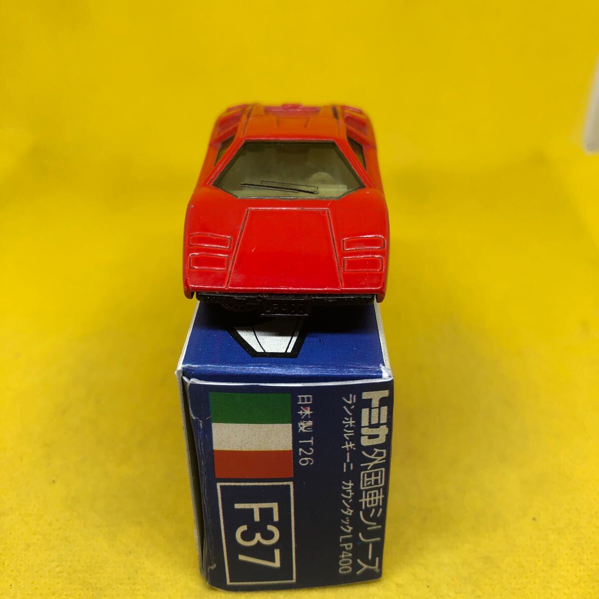 トミカ 日本製 青箱 F37 ランボルギー二 カウンタック LP400 ボンネット緩い 当時物 絶版の画像2