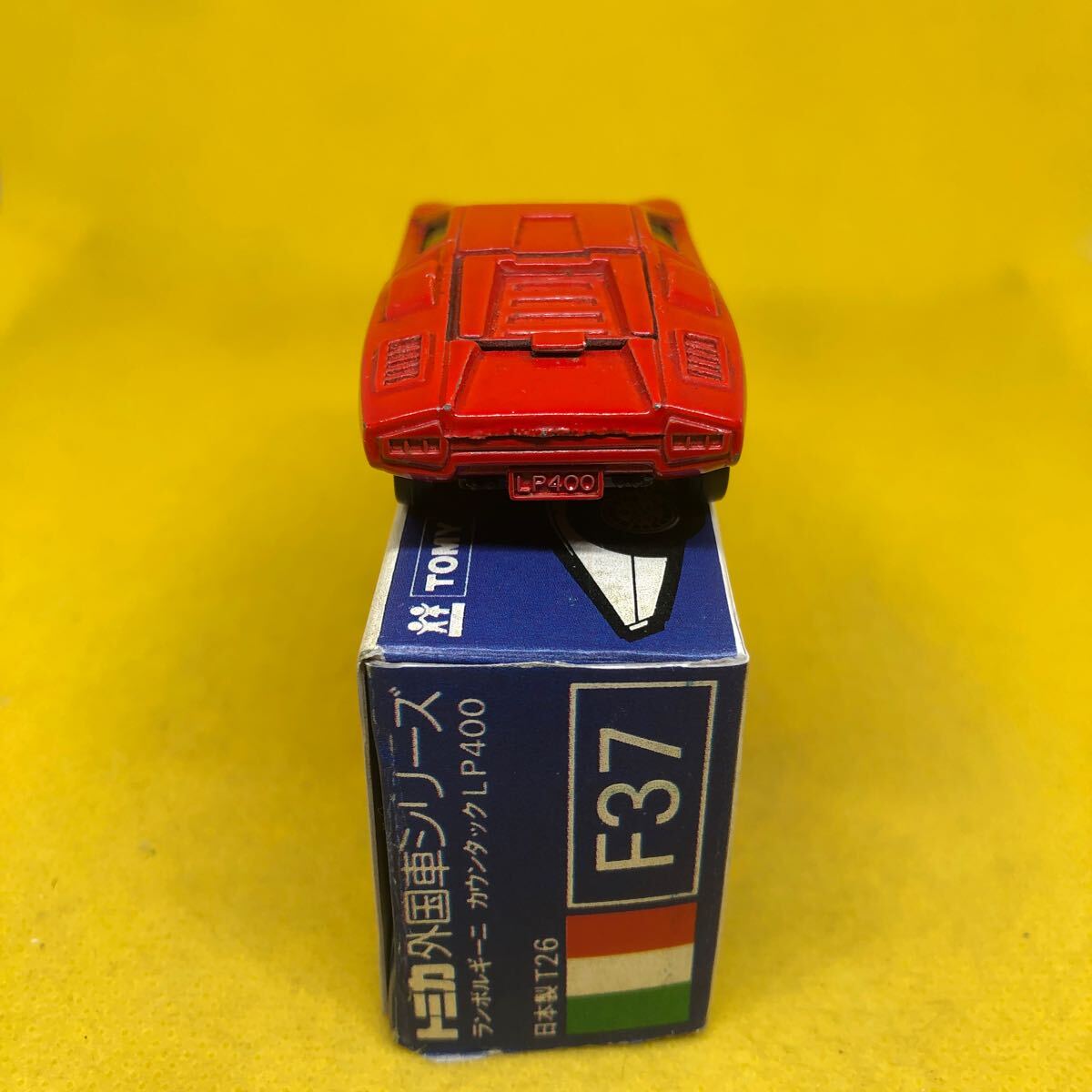 トミカ　日本製　青箱　F37 ランボルギー二　カウンタック　LP400 ボンネット緩い　当時物　絶版