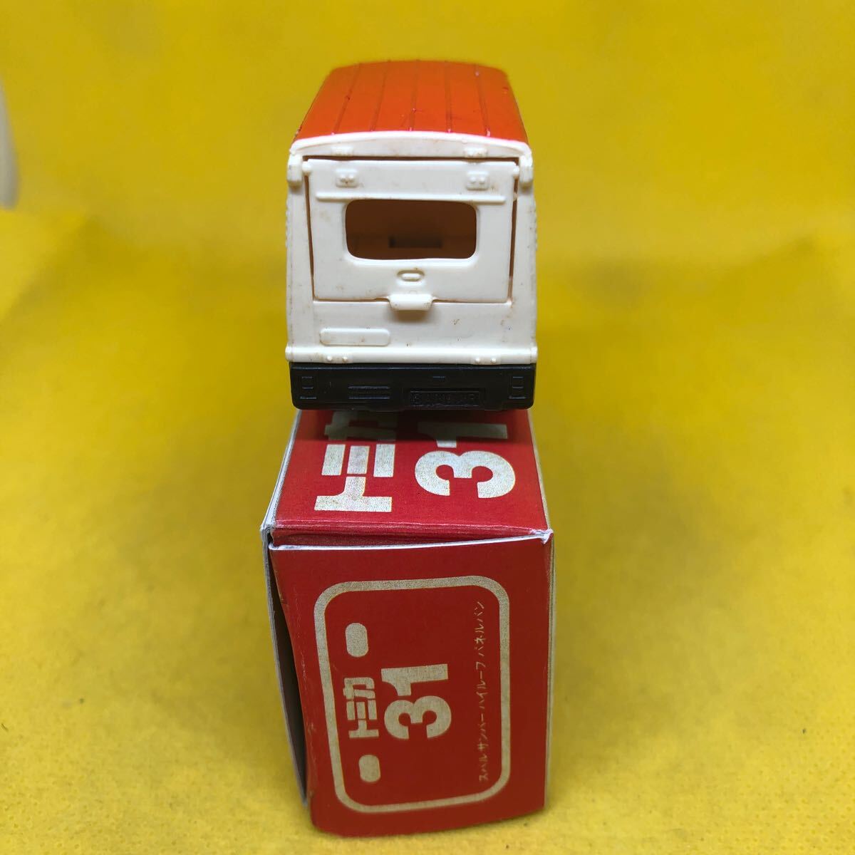 トミカ 日本製 赤箱 31 スバル サンバー ハイルーフ パネルバン 当時物 絶版の画像4