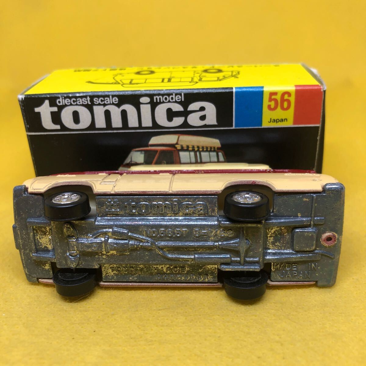 トミカ 日本製 黒箱 56 ハイエース コミューター キャンピングカー 当時物 絶版 ①の画像5