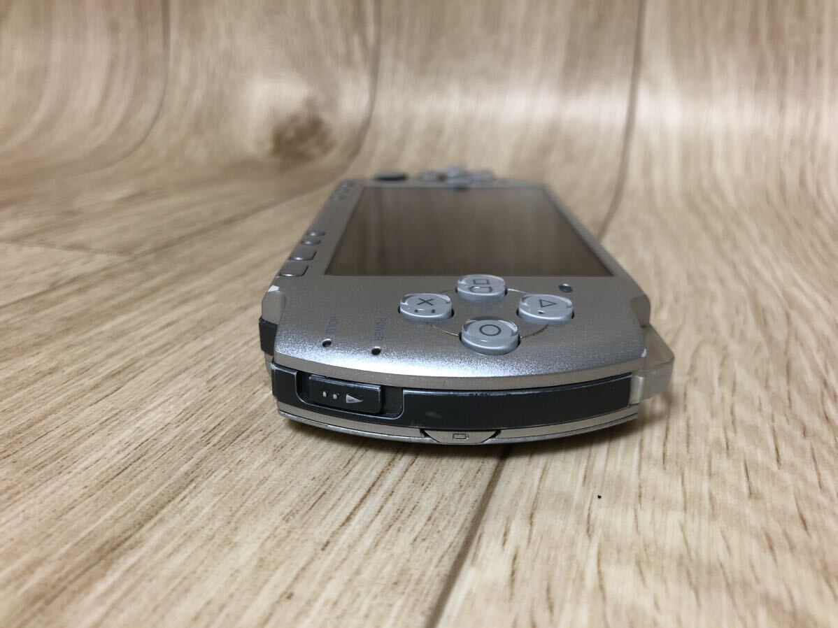 中古 SONY プレイステーションポータブル PSP 3000本体セット 初期化.動作確認済み/ 現状品の画像5