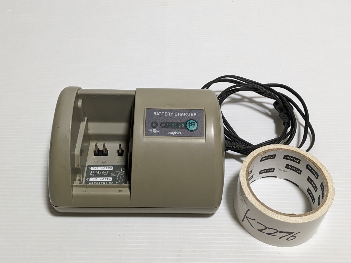 SANYO 電動アシスト自転車バッテリー充電器 CY-PAA4 動作確認済み 充電器のみの画像1