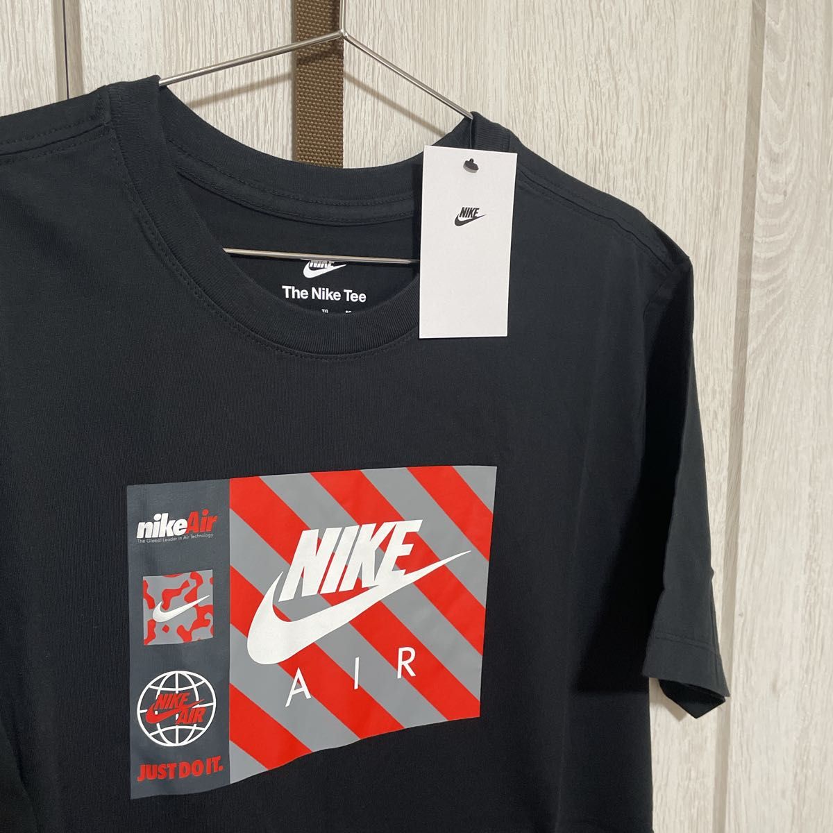 新品★NIKE★スウッシュ★ロゴ★黒t★半袖★XLサイズ