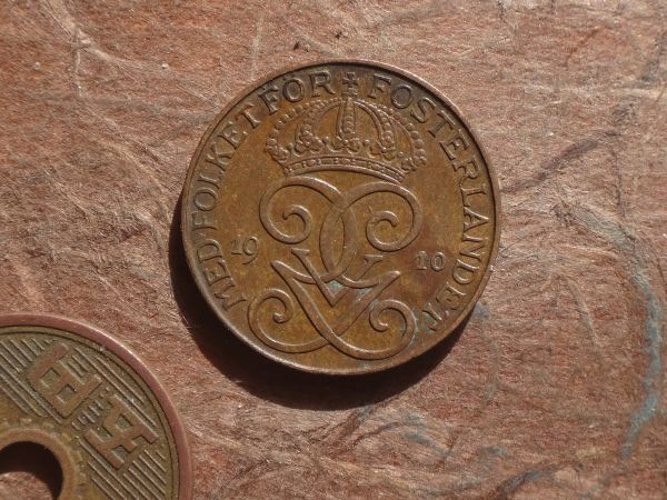 スウェーデン　2Ore　青銅　1910年 希少年号　KM＃778　(21.0mm, 4.0g)_画像2