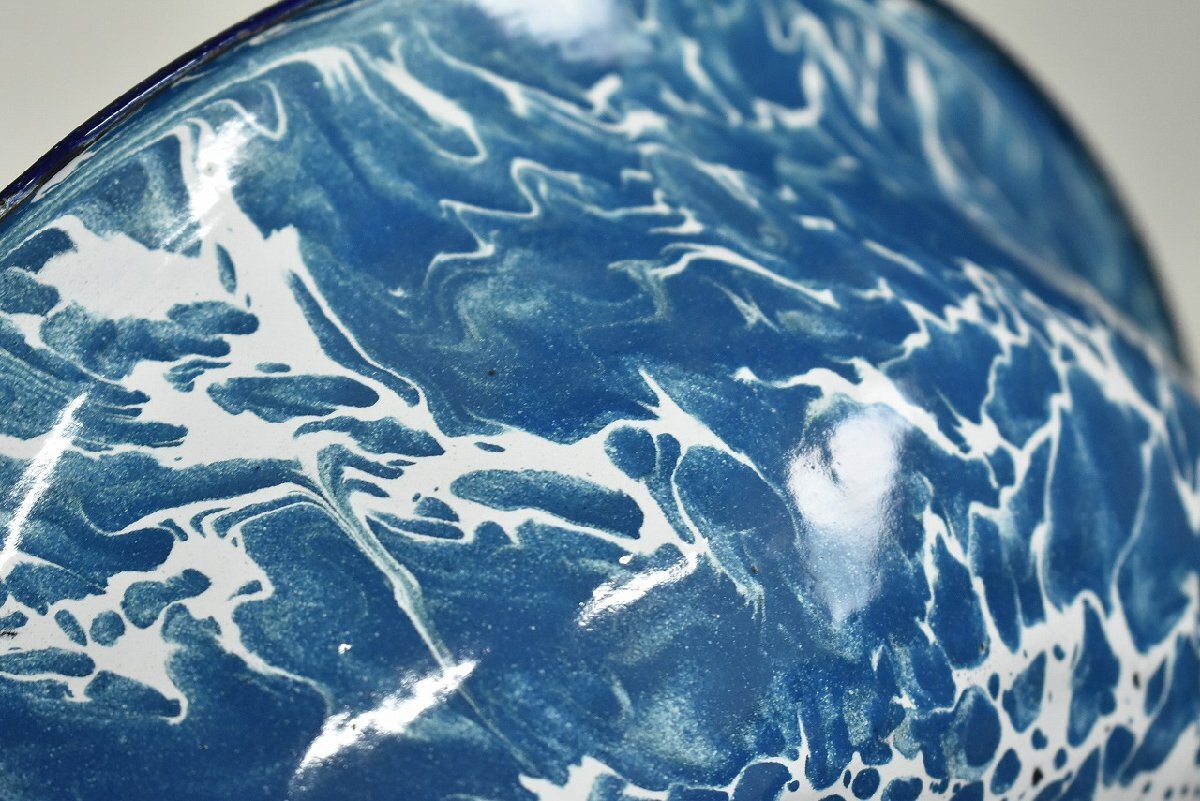 竜B773◆昭和レトロ 琺瑯 ホーロー マーブル柄 洗面器 手洗い 桶 ボウル 直径28cm 青 ブルー アンティーク ヴィンテージの画像6