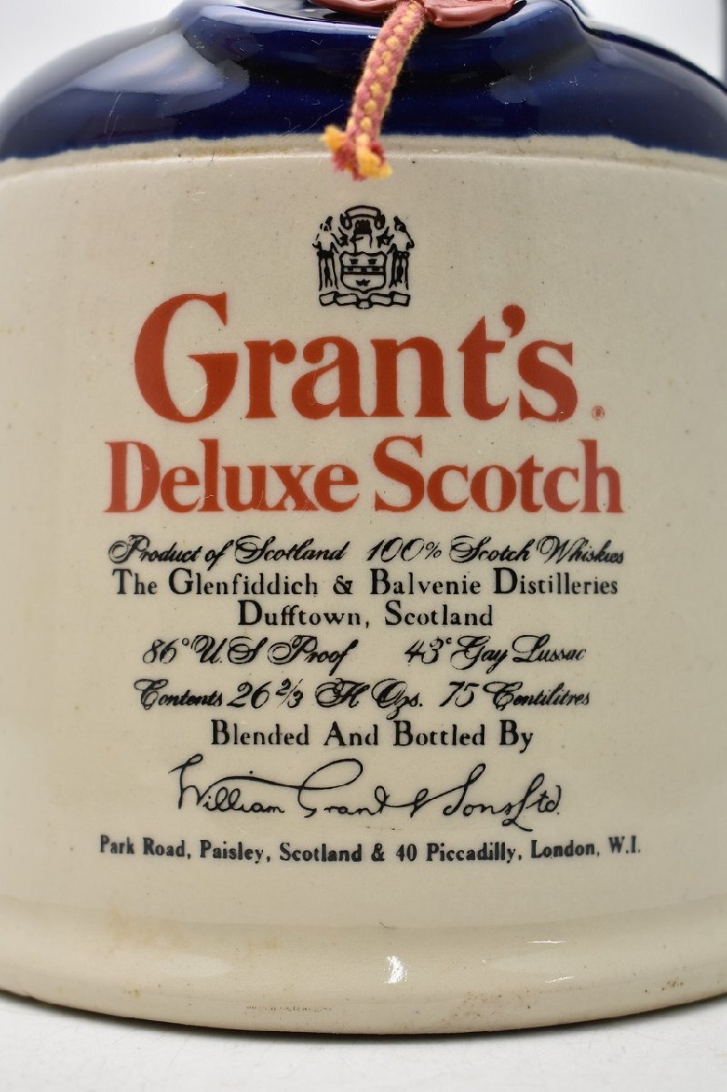 竜酒2639◆未開栓 Grant’s グランツ Deluxe Scotch デラックス スコッチ ウイスキー 陶器ボトル 760ml 43度 約1453gの画像4