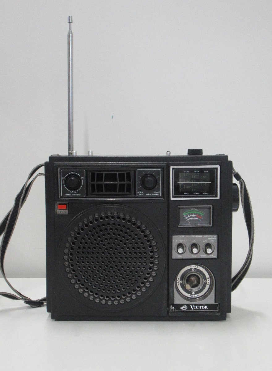 C662◆VICTOR サウンドシューター ビクター F-240 BCLラジオ FM/MW/SW 昭和レトロ W22×D7×H19ｃｍ_画像1