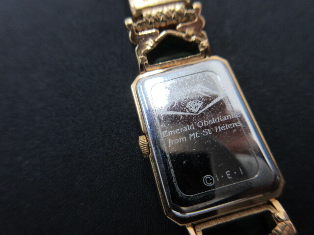 Mt. St. Helens Emerald Obsidianite カットガラス シェル文字盤 レディース腕時計 不動 #36808の画像7