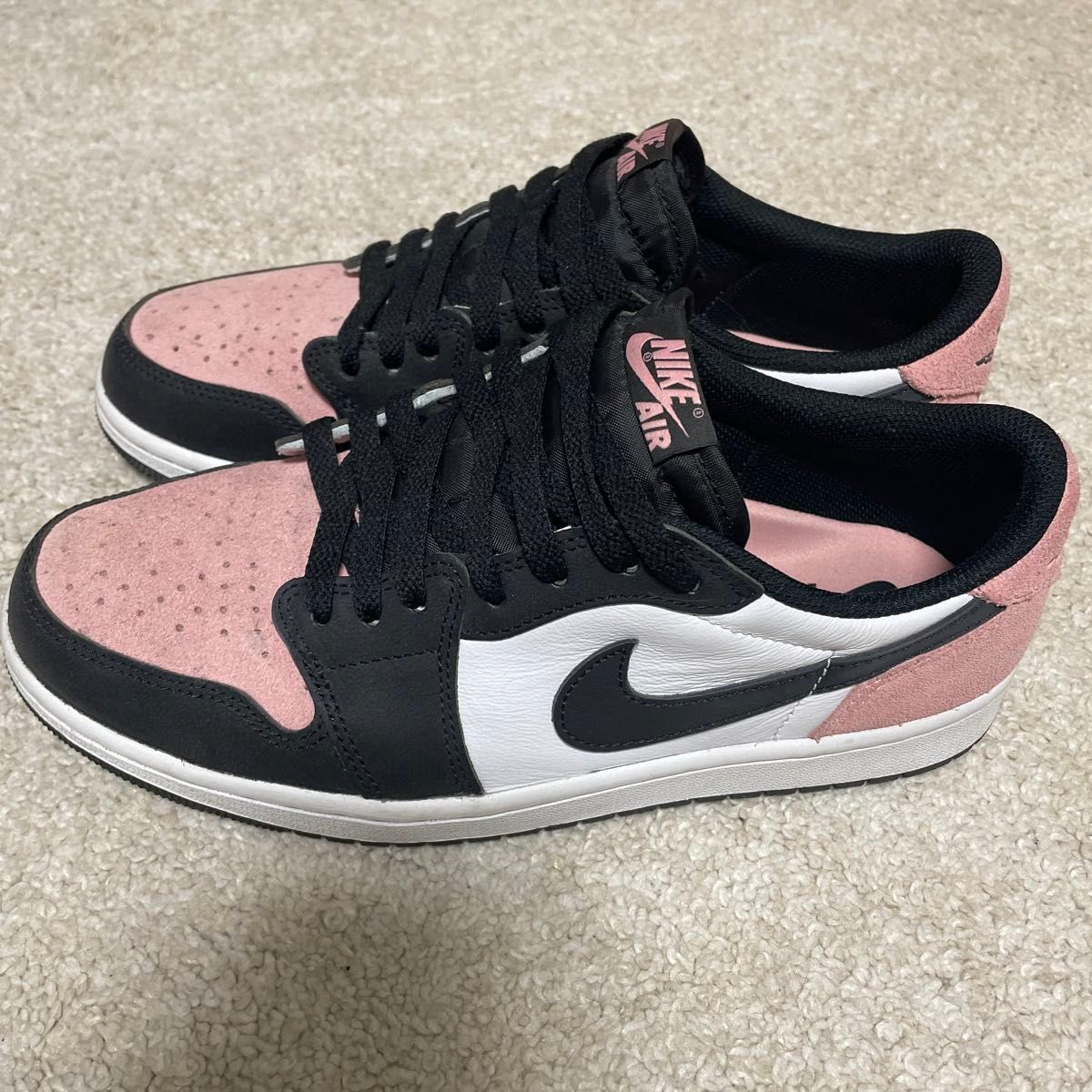 NIKE  AIR JORDAN1 LOW ブリーチドコーラル