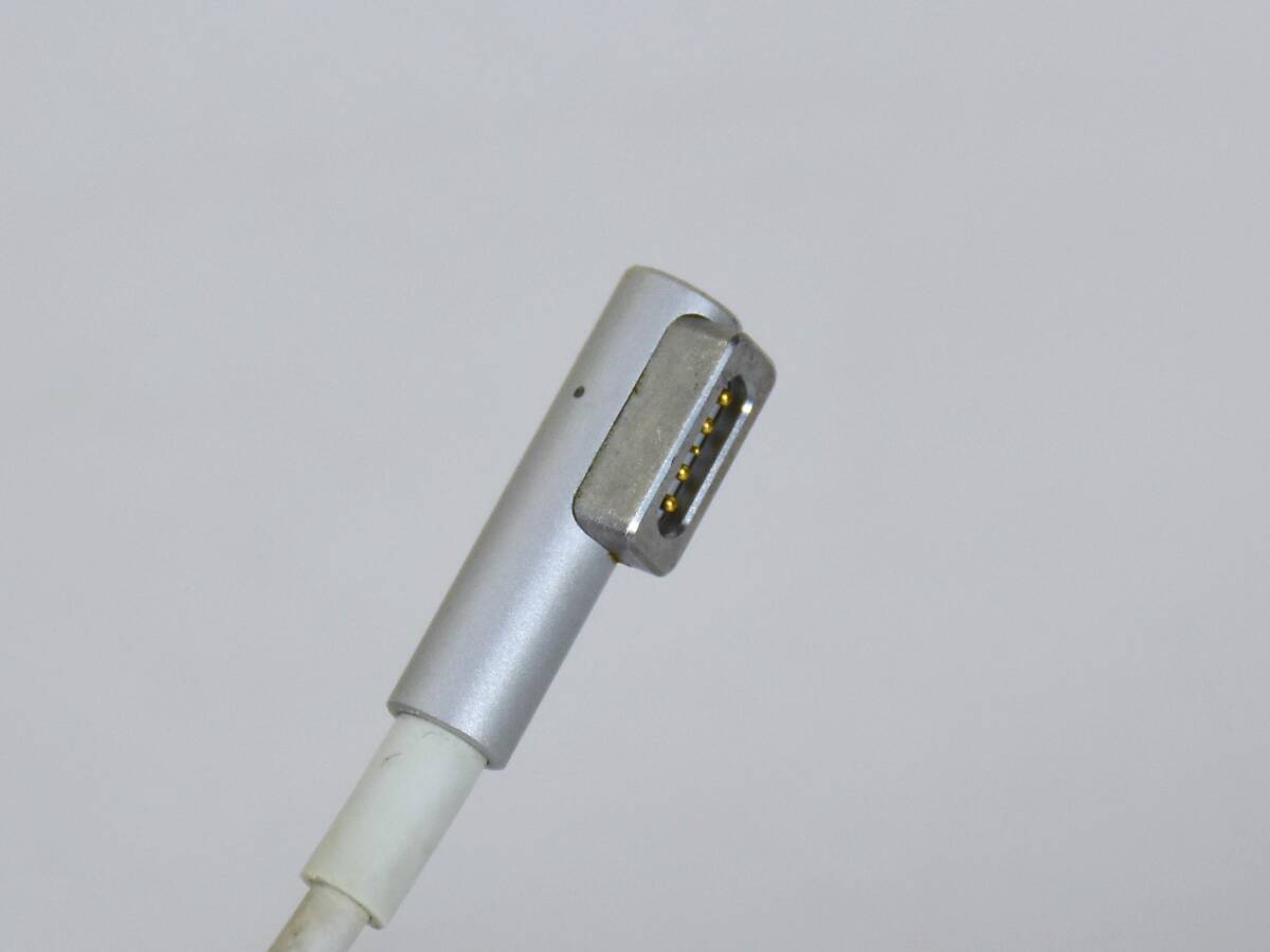 Apple 16.5V 3.65A 60W MagSafe Power Adapter/Model A1344 /MacBook Pro 13-inch 2009~2012モデル A1278など用/Apple純正/中古品 の画像4