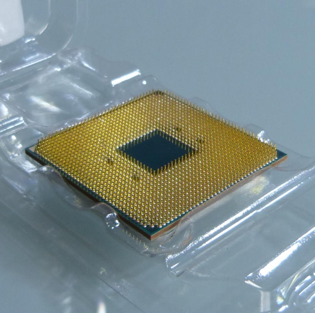 AMD Ryzen 7 3700X 3.6GHz 8C 8T AM4の画像2