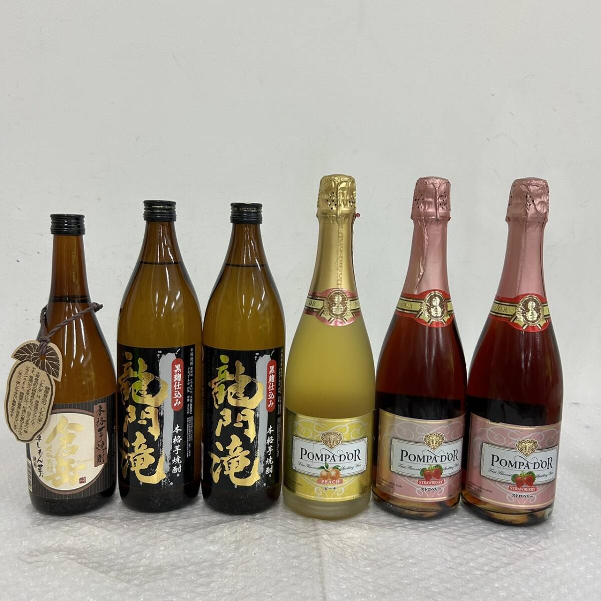 J034(8735)-638【愛知県のみ発送、同梱不可】お酒 焼酎 果実酒 6本まとめ 約8.7kg POMPAD’OR STRAWBERRY / PEACH / 龍門滝 / 倉岳_画像1