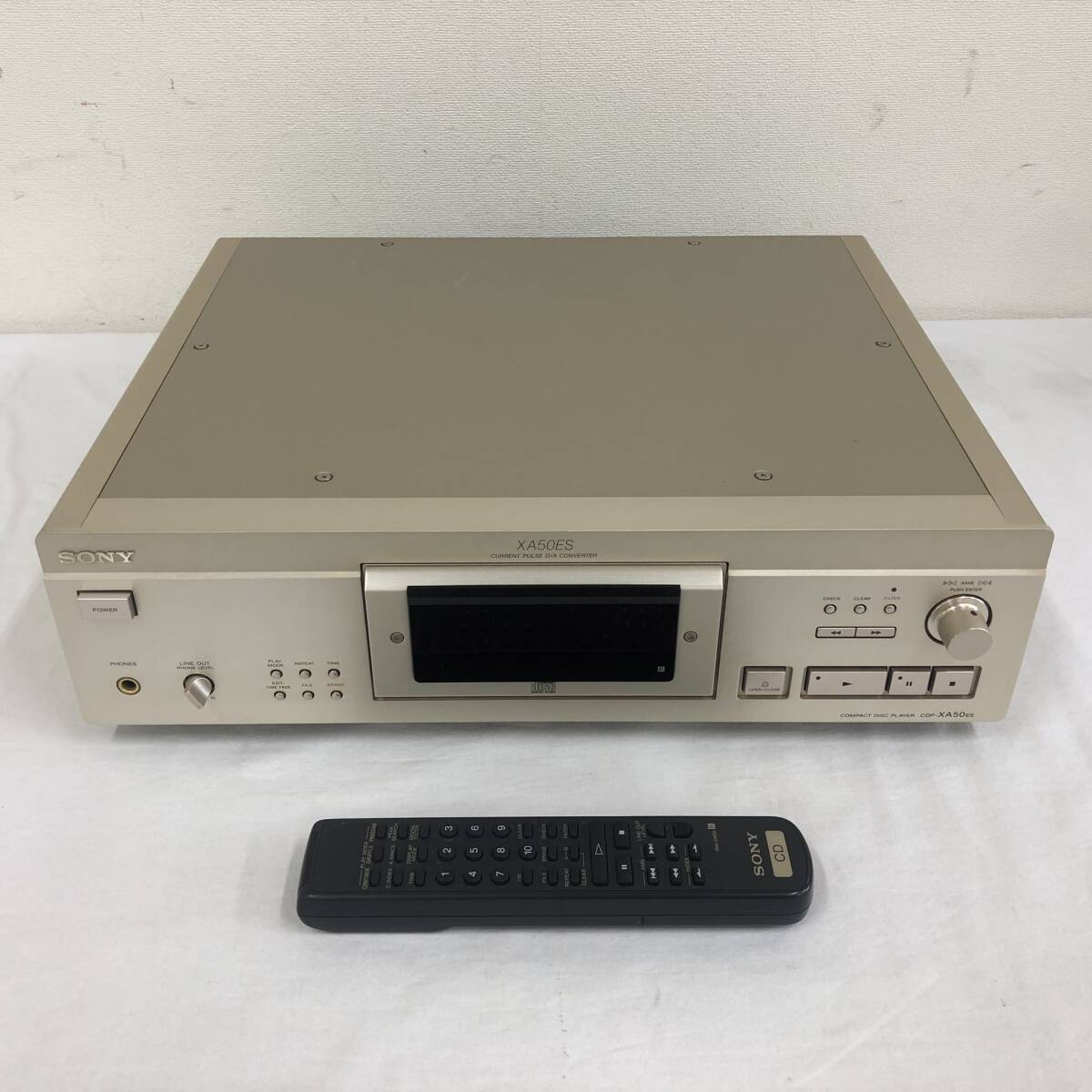 LA020564(044)-318/MK25000【名古屋】SONY ソニー MODEL CDP-XA50ES COMPACT DISC PLAYERの画像1