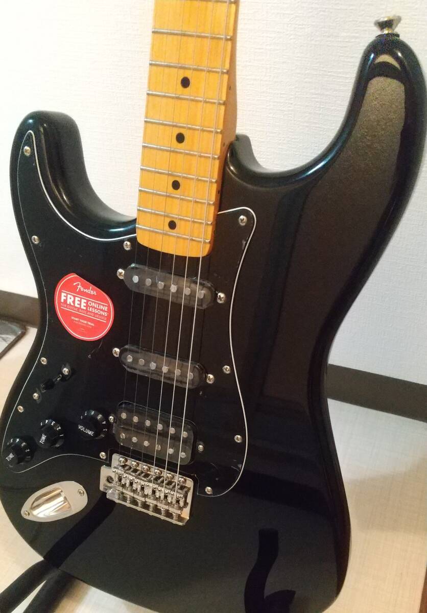 Squier by Fender エレキギター Classic Vibe 70s Stratocaster HSS Left-Handed  Maple Fingerboard Black 左利き用の画像1