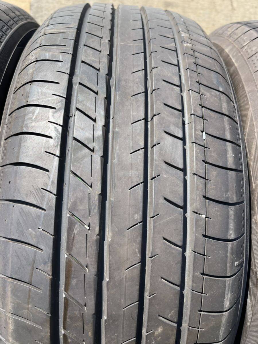 バリ山 215/55R17 2021年製 ヨコハマ YOKOHAMA BluEarth-GT 夏タイヤ 4本 セット_画像3