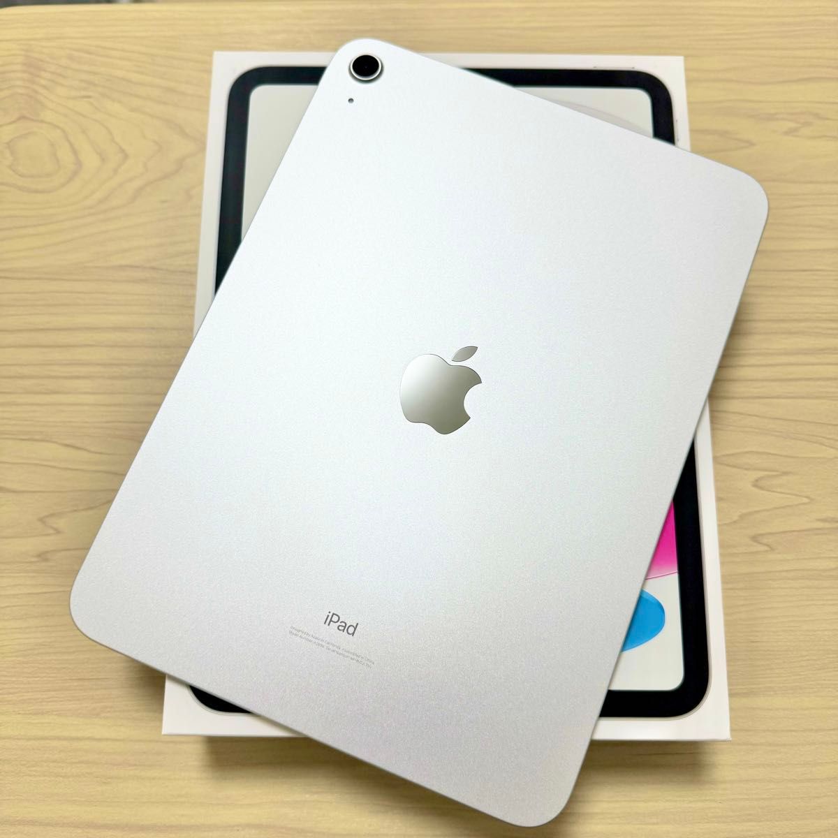 iPad 第10世代 シルバー 64GB Apple タブレット 