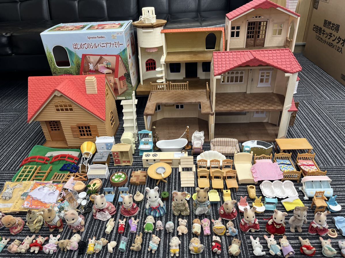 エポック社 シルバニアファミリー 大量 まとめ 家 人形 家具 小物 おもちゃ 玩具 女の子 ごっこ遊び 箱入りあり K-0401-03の画像1