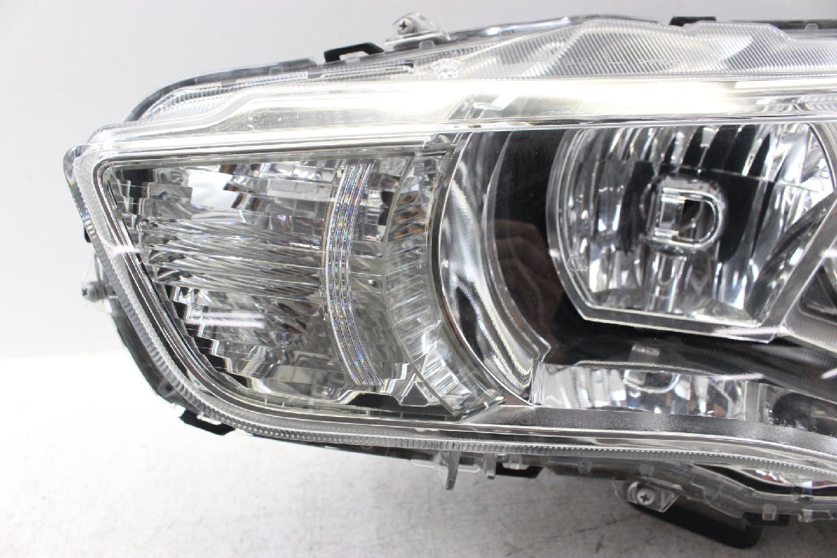 レンズ再生品　アウトランダー　CW4W　後期　キセノン　HID　ヘッドライト　左　左側　スタンレー　P8925　打刻6B　8301B949　314340_画像2