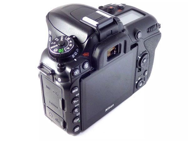 送料無料!! Nikon D7500 ニコン ボディ 完動 美品 人気 DX APS-C シャッター13回のみ デジタル 一眼レフ カメラ 箱入 DSLR Digital Cameraの画像5